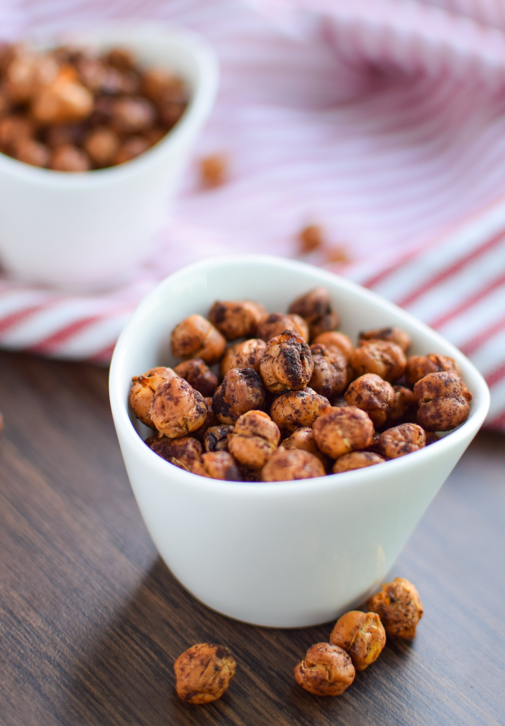 Crispy Cinnamon Roasted Chickpeas - A healthy crunchy holiday treat! Four simple ingredients and your home smells amazing! - pmp.local