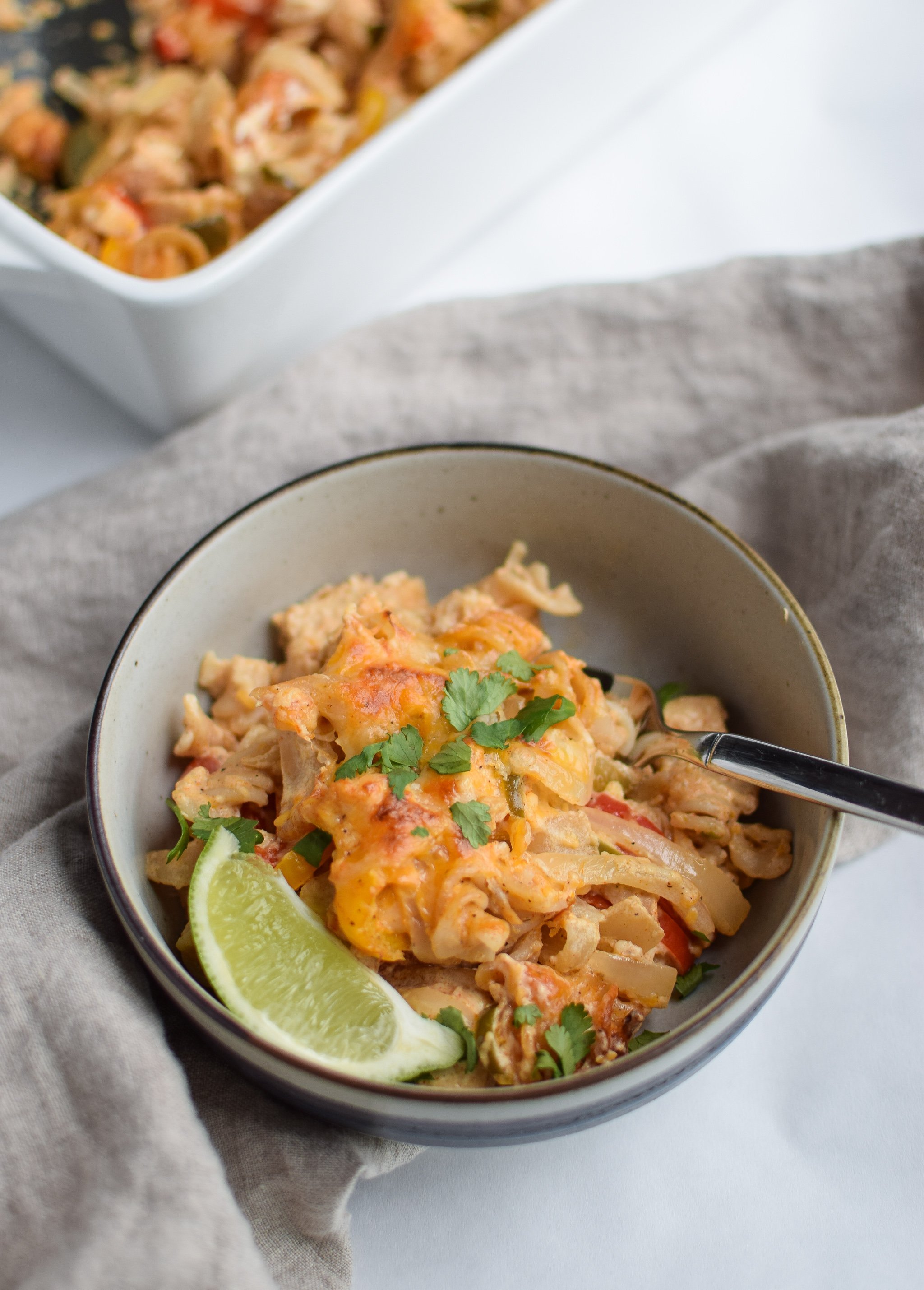 Baked Chicken Fajita Noodle Casserole - All the best chicken fajita flavors with peppers and onions, in casserole form! - pmp.local