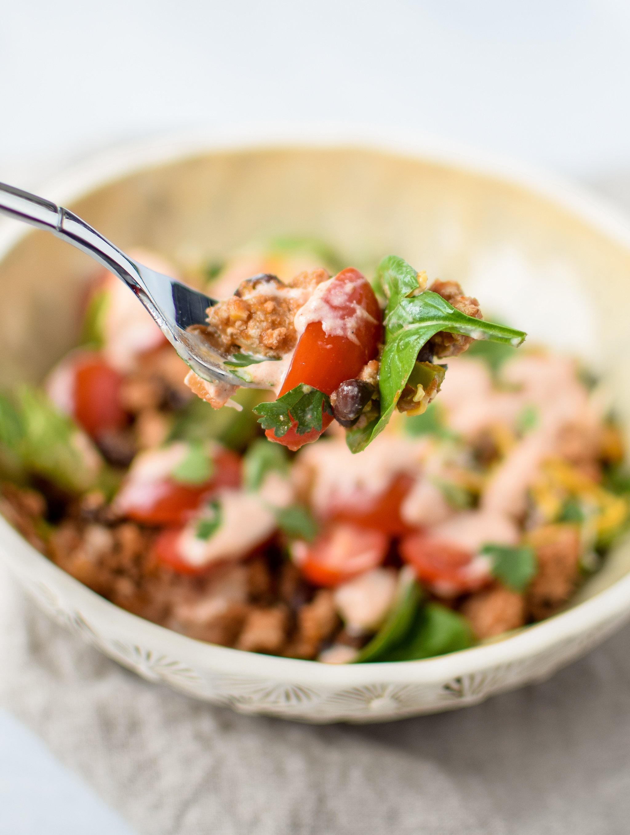 Meal Prep Turkey Taco Black Bean Salads - An easy recipe with ground turkey, black beans and veggies cooked in one pot! Easy meal prep right here! - pmp.local