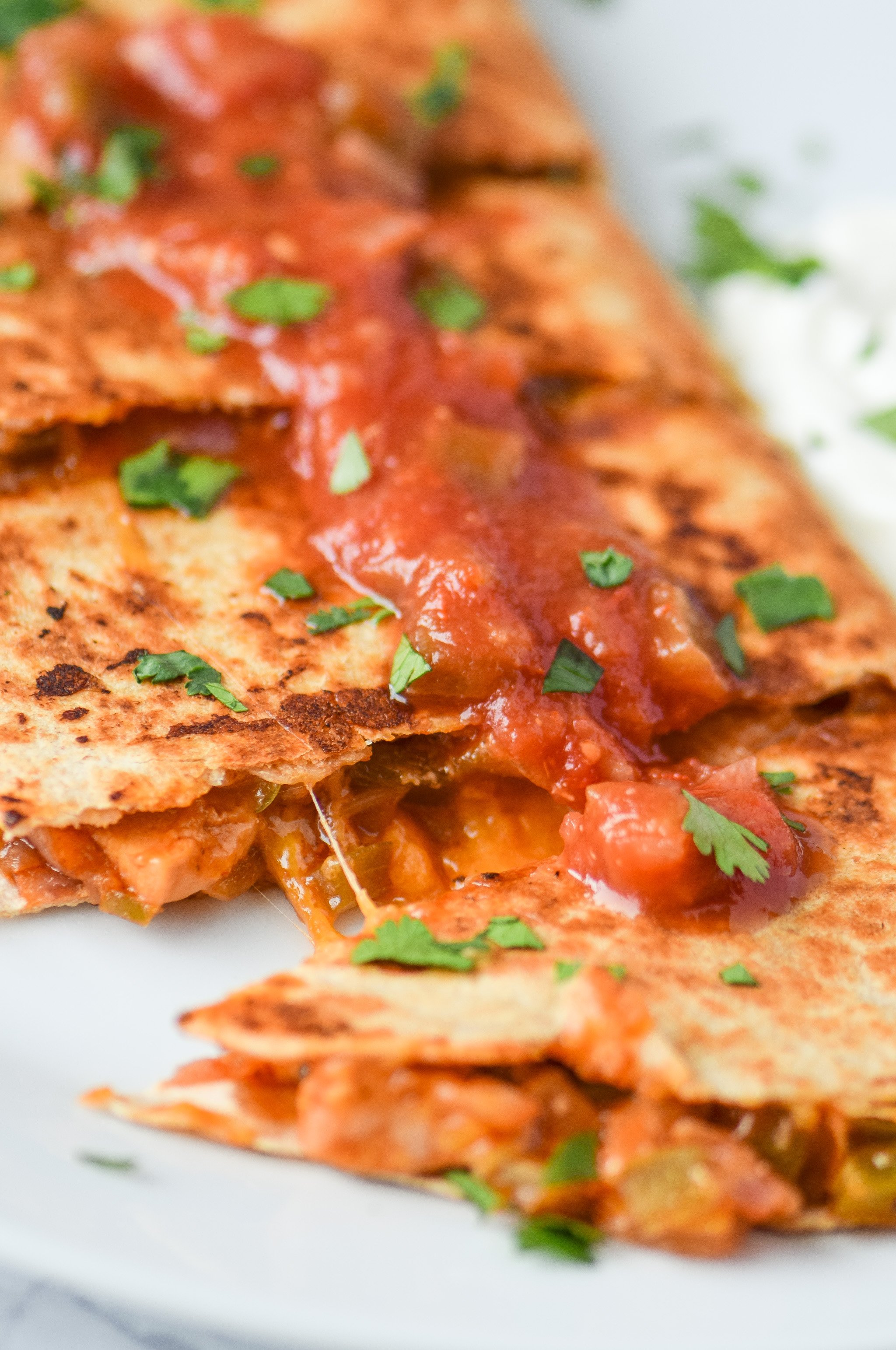 Quick BBQ Chicken Quesadillas (Make-Ahead Filling Recipe) - Delicious BBQ chicken quesadillas made in 10 minutes with pre-made filling! - pmp.local