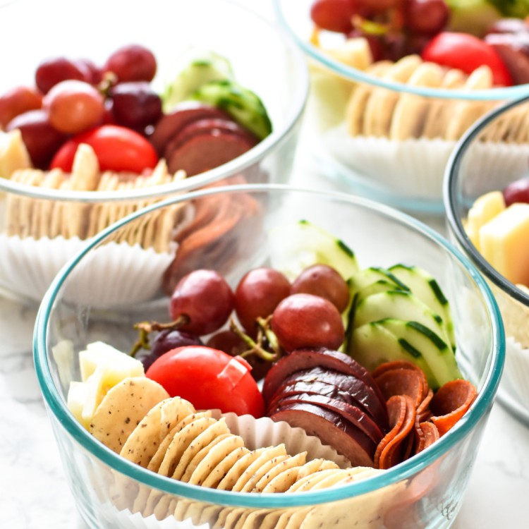 How to Turn Cheese and Crackers into DIY Adult Lunchables - Check out some simple tips and tricks for turning your fave appetizer into a delicious lunch! - ProjectMealPlan.com