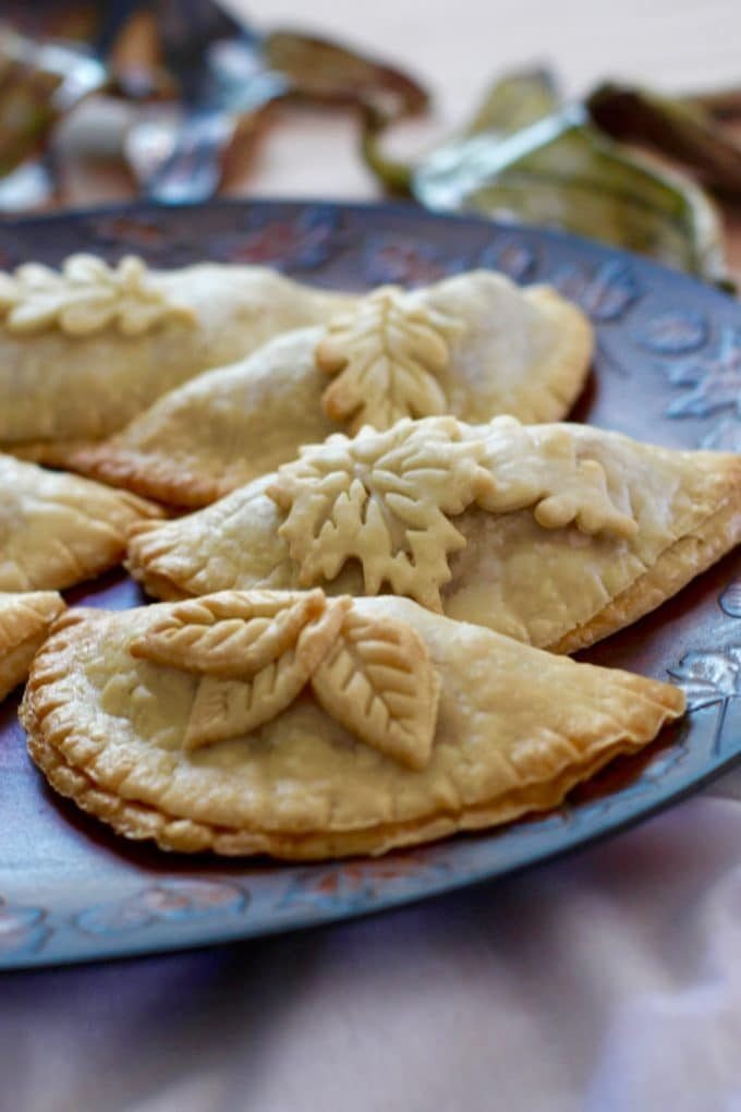 12 Ways to Turn Thanksgiving Leftovers Into Glorious Breakfast Food - Check out some great ideas to help you turn all those delicious leftovers into breakfast! These hand pies are jam packed with classic Thanksgiving leftovers!