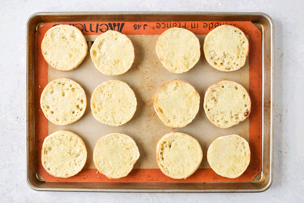 Here's how to assemble the make-ahead bacon breakfast sandwiches!