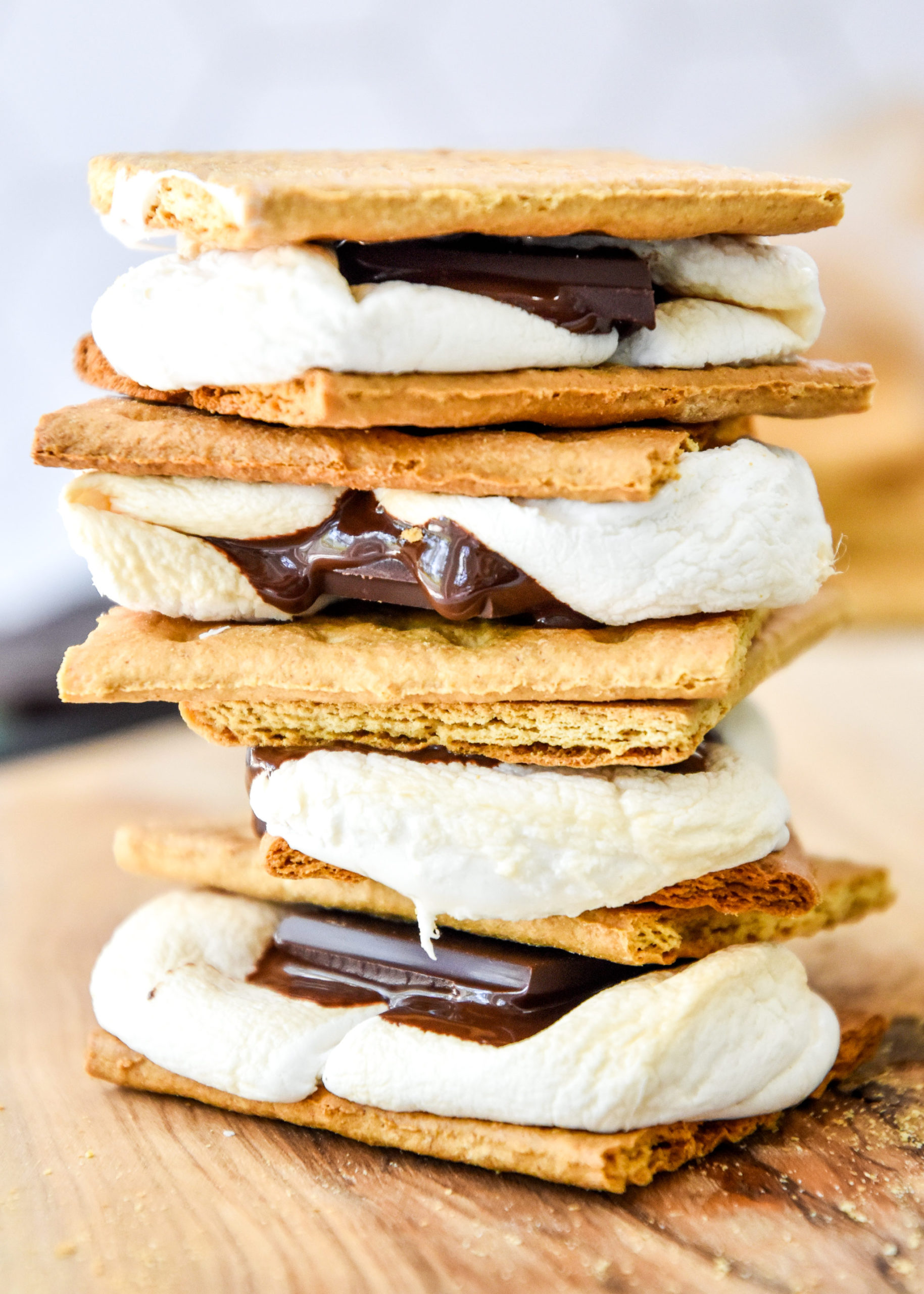 5-Minute Air Fryer S’mores