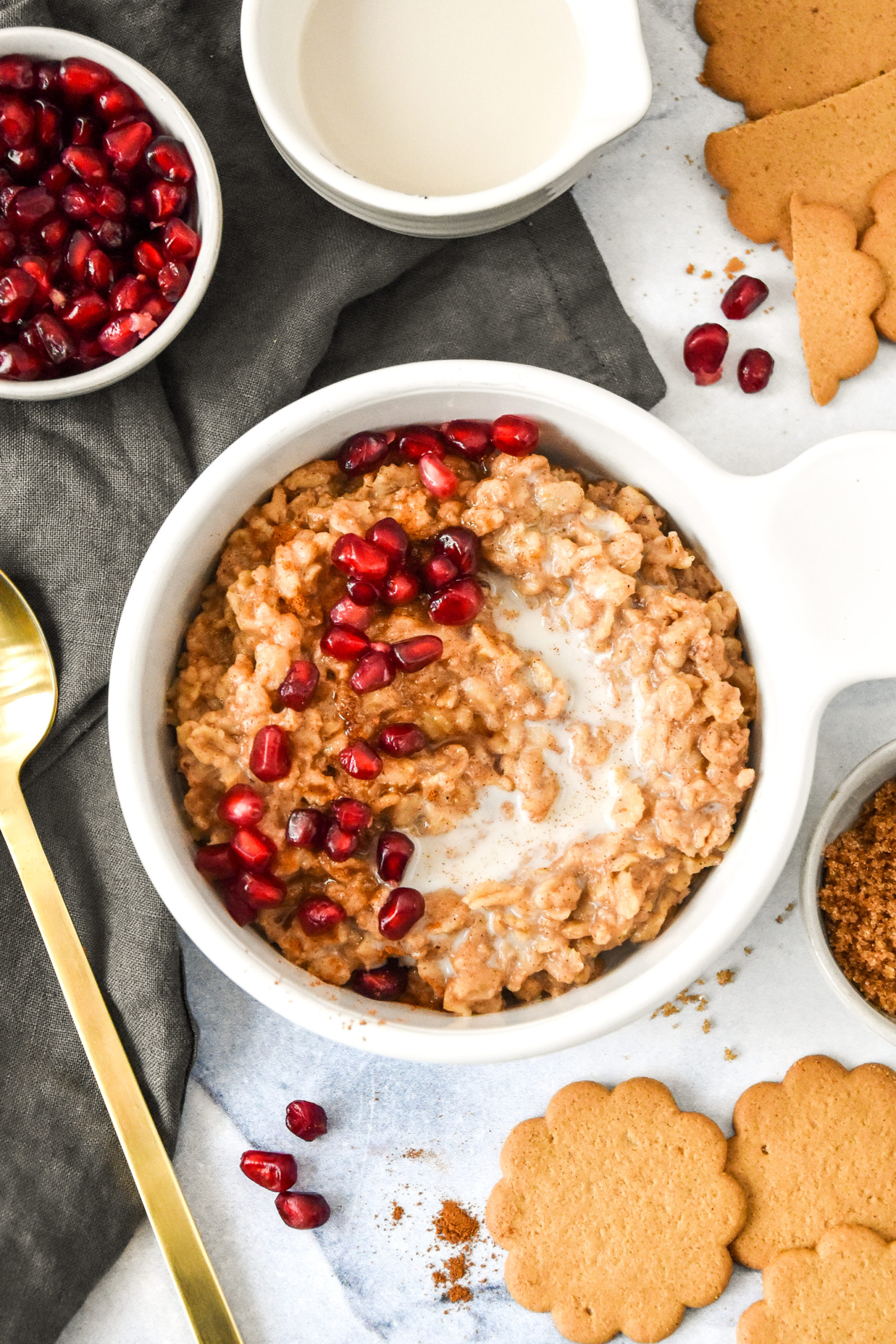 Instant Pot Gingerbread Oatmeal
