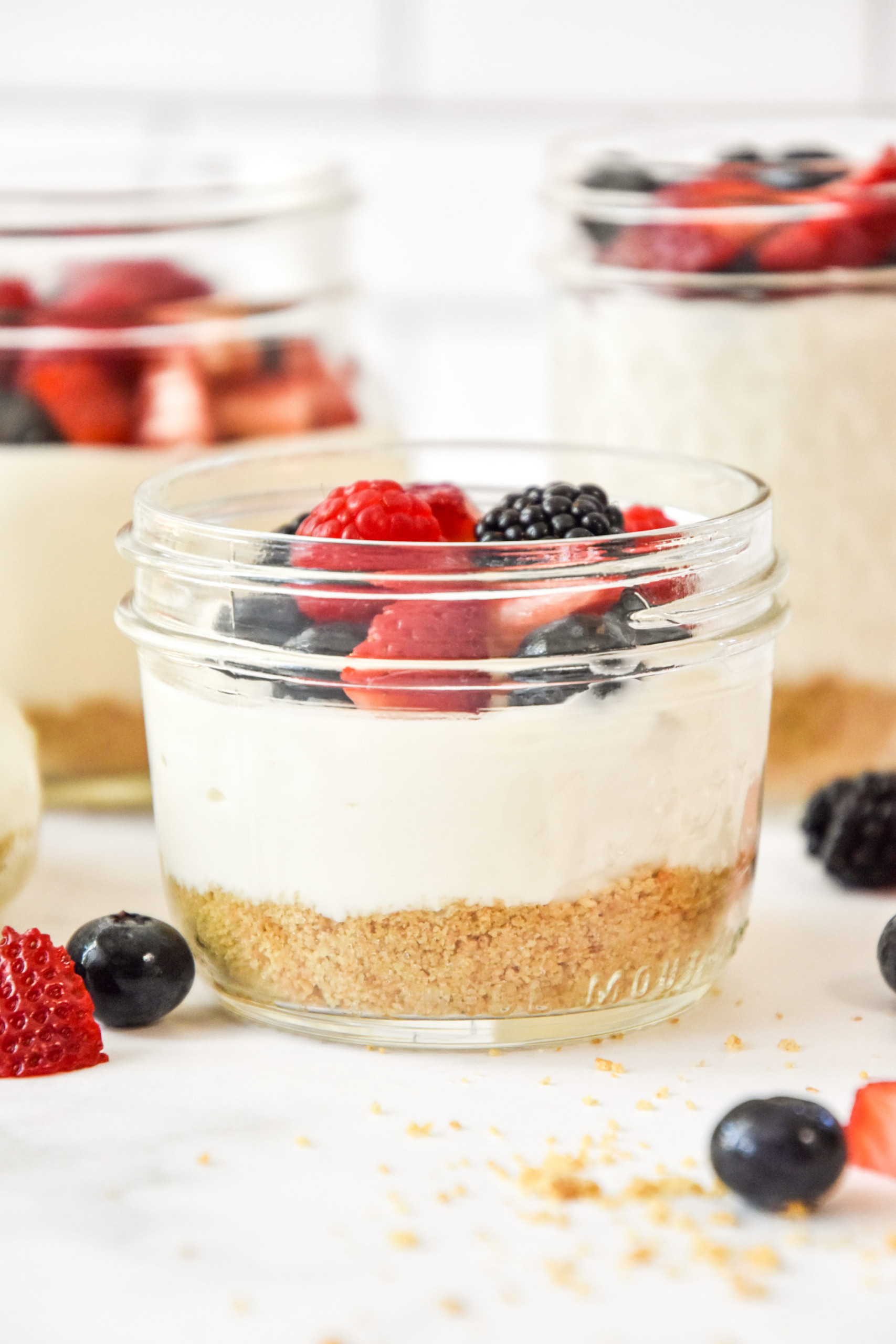 No-Bake Cheesecake Greek Yogurt Cups