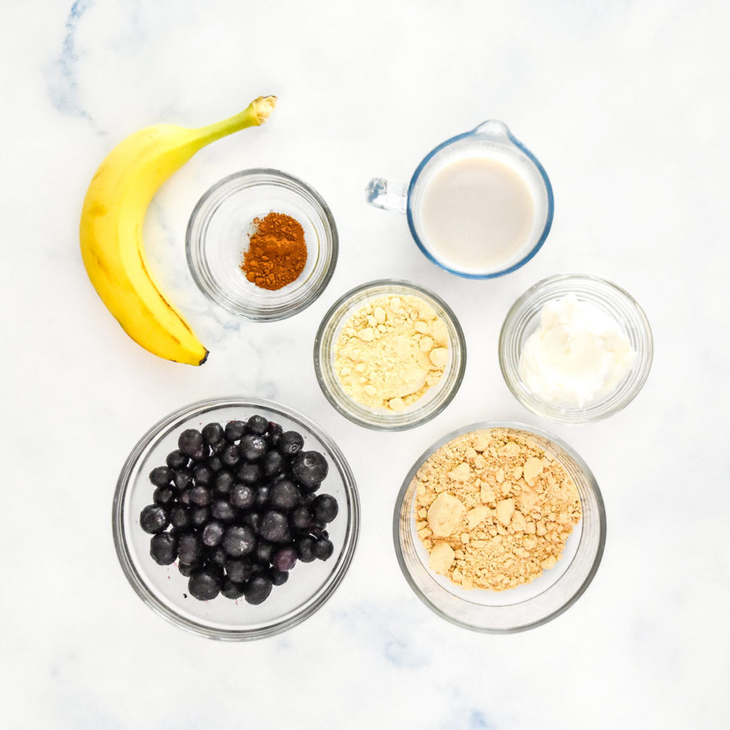 ingredients required to make a blueberry smoothie.